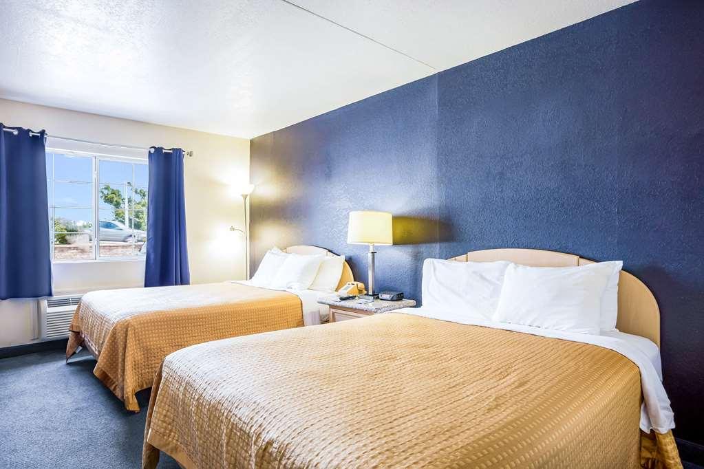 Rodeway Inn Branson, Brick House 部屋 写真