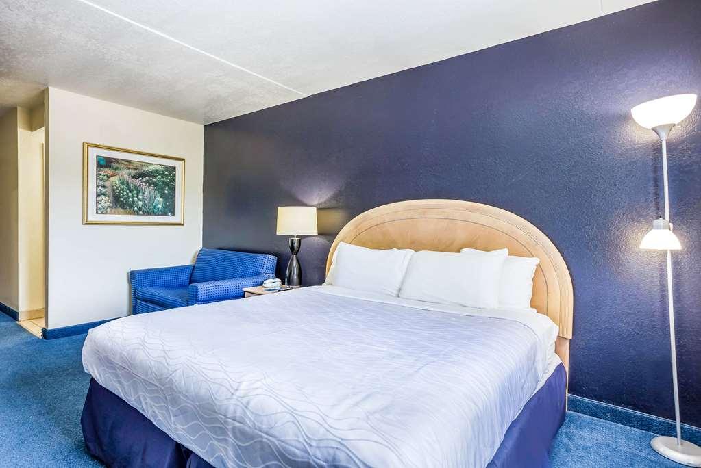 Rodeway Inn Branson, Brick House 部屋 写真