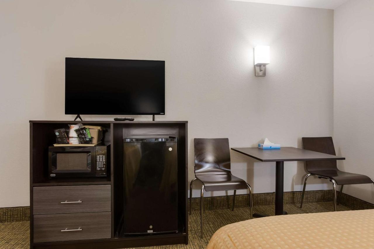 Rodeway Inn Branson, Brick House エクステリア 写真