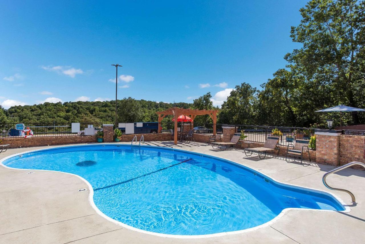 Rodeway Inn Branson, Brick House エクステリア 写真