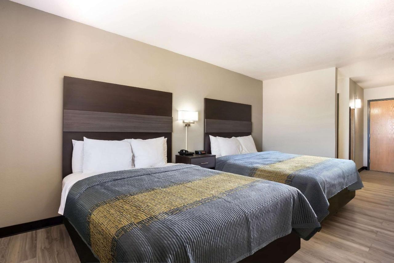 Rodeway Inn Branson, Brick House エクステリア 写真