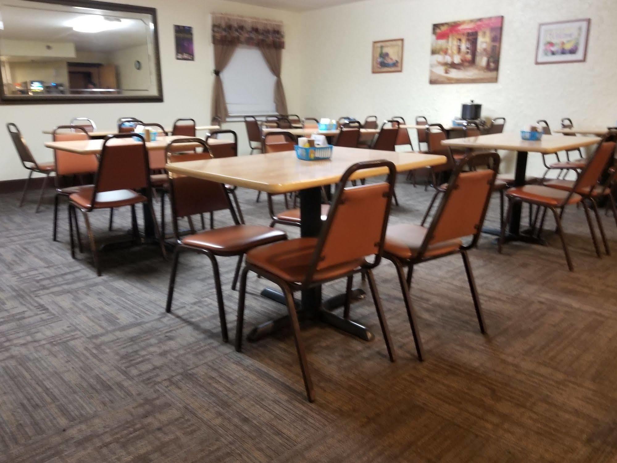 Rodeway Inn Branson, Brick House エクステリア 写真