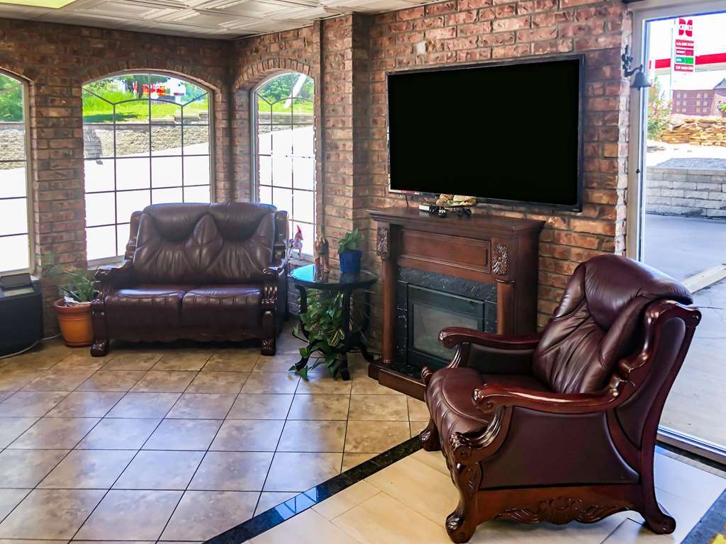Rodeway Inn Branson, Brick House インテリア 写真